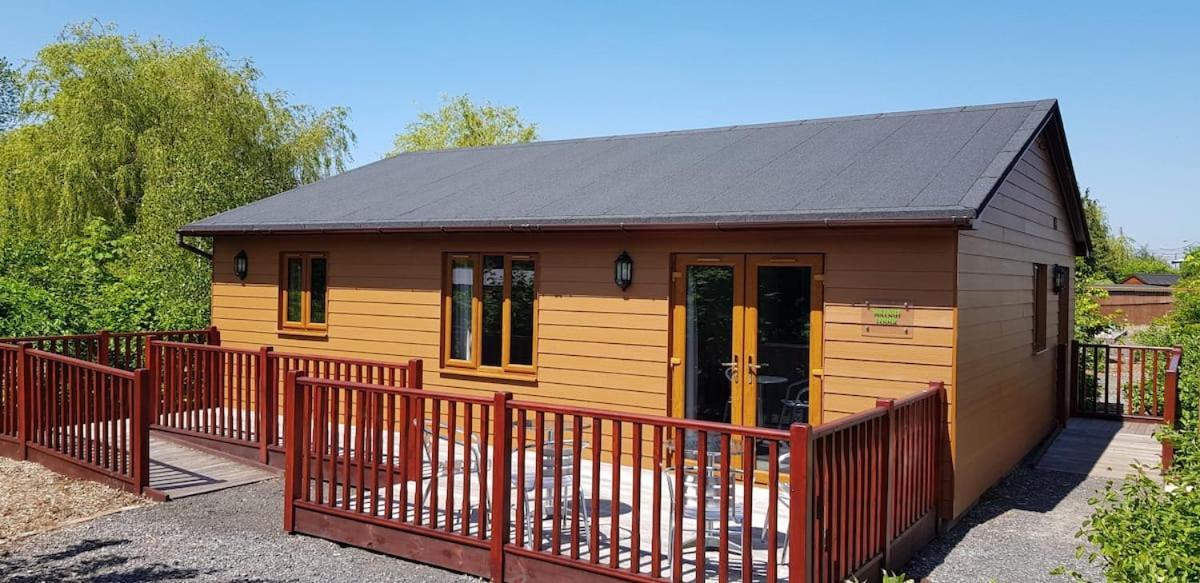 Walnut Lodge, Summerhayes Bridgwater Exteriör bild